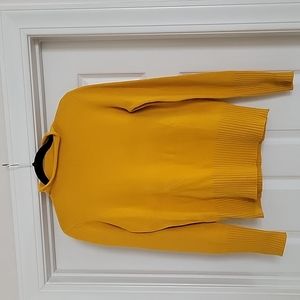 French Connection women's sweater